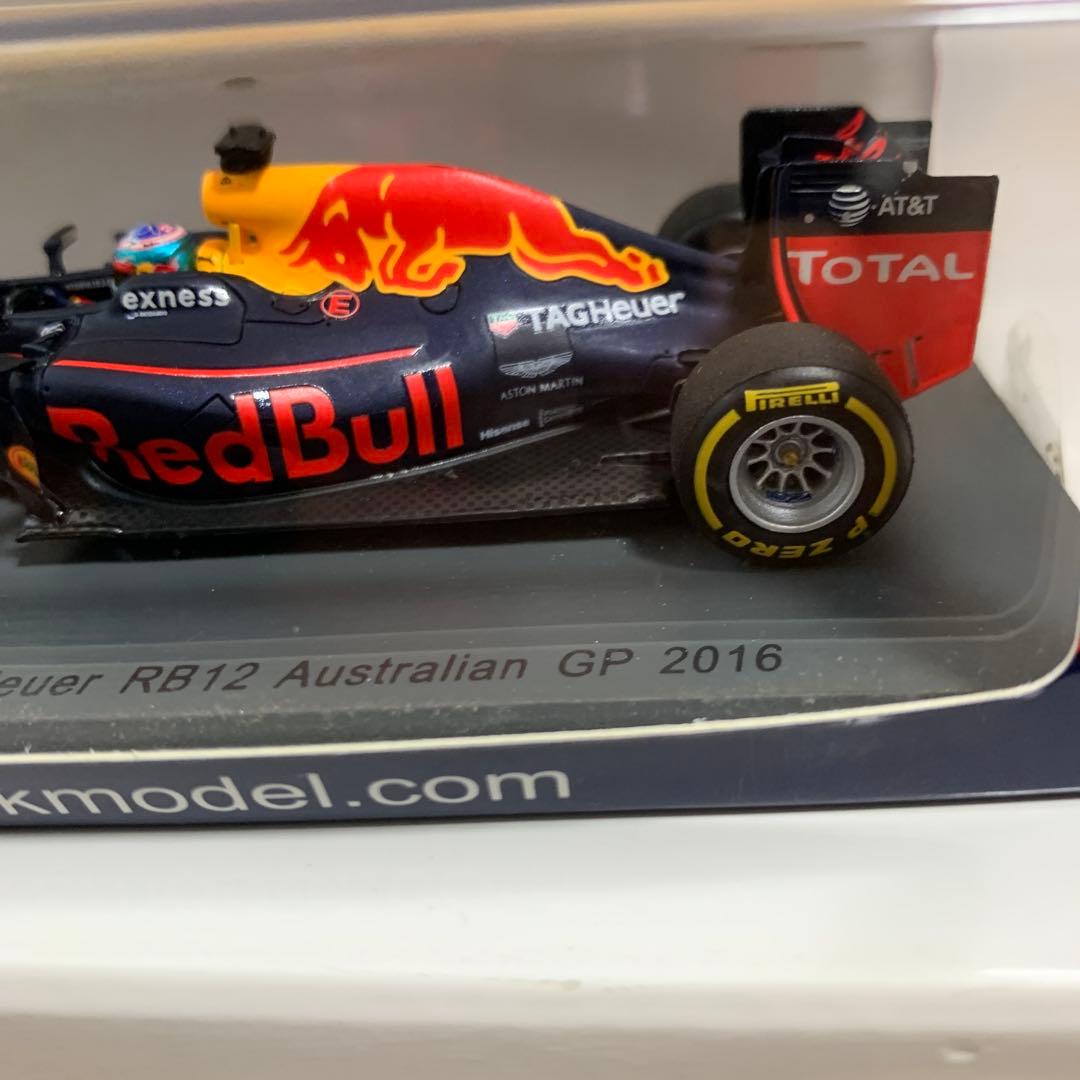 F1 2016 ニコ・ロズベルグ ミニカー