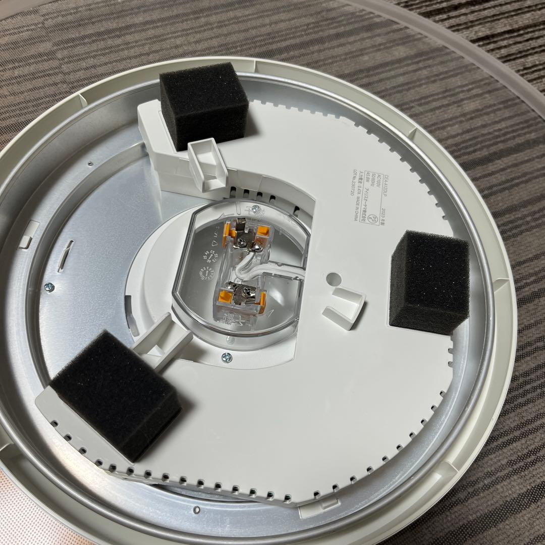 アイリスオーヤマのLEDシーリングライト「CEA-A12DLP」