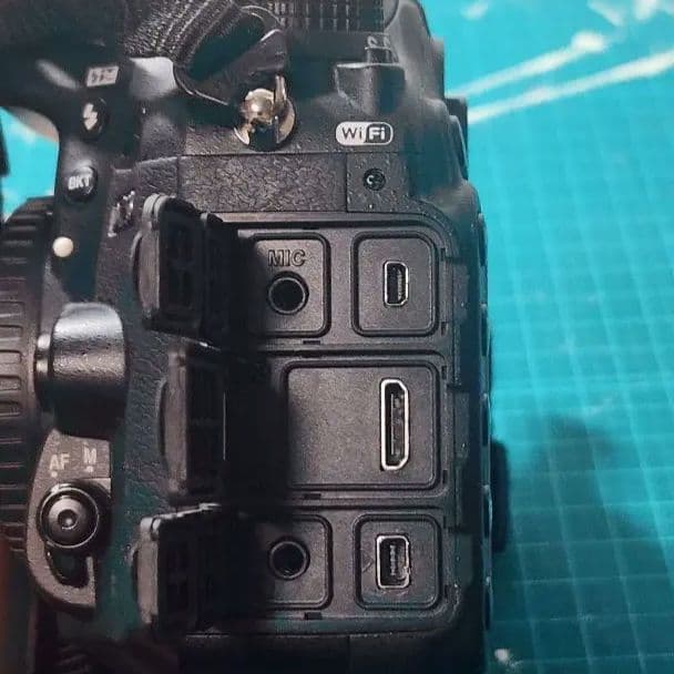 Nikon ニコン D7200 バッテリーグリップ付き