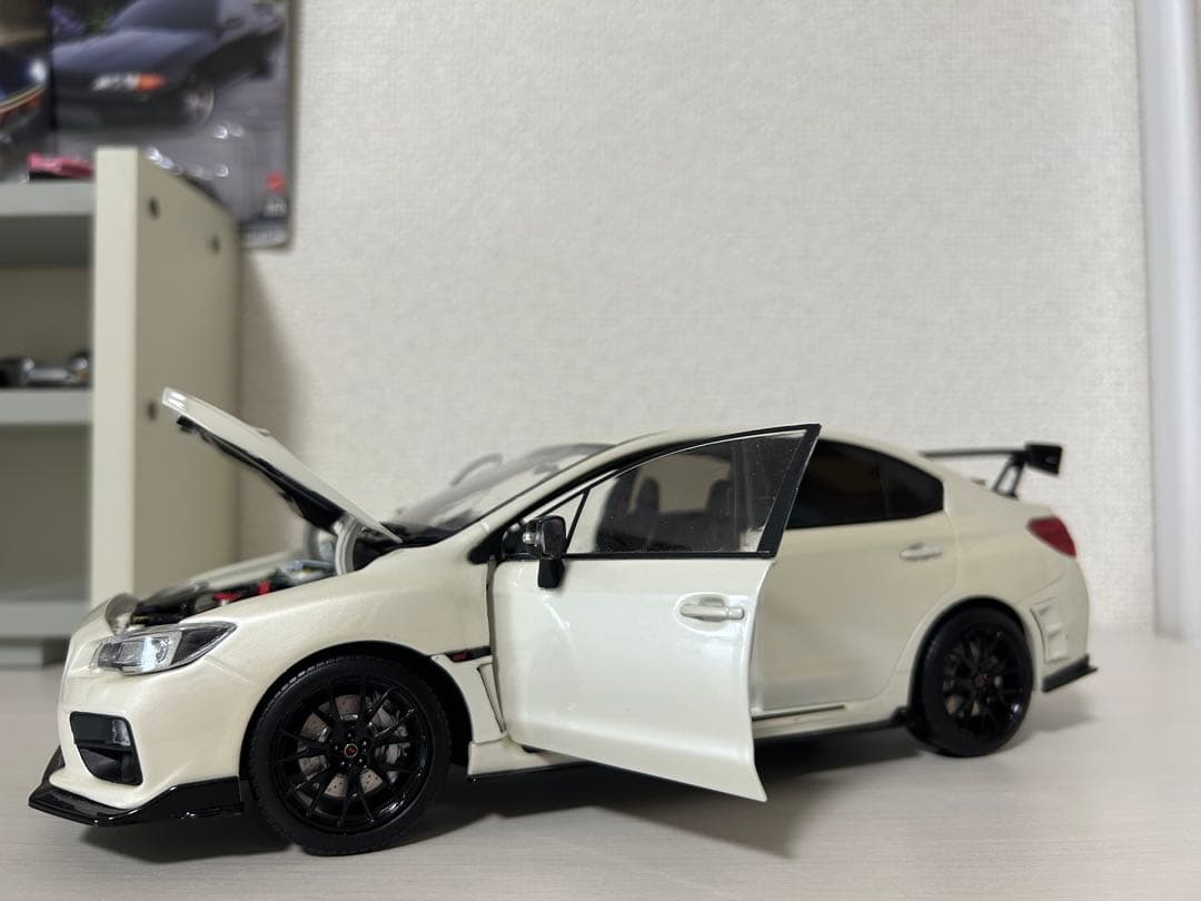 ミニカー WRX s207 1/18