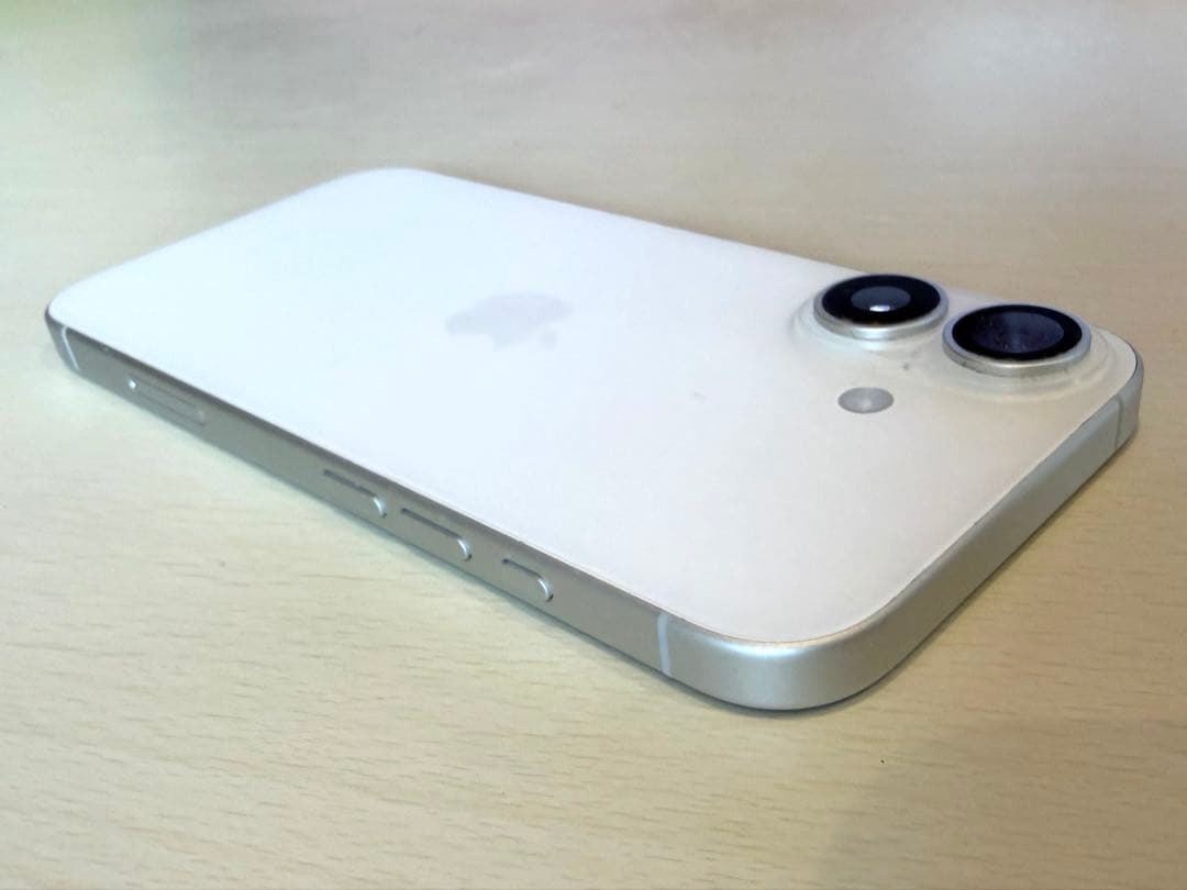 【美品】iPhone16 128GB ホワイト