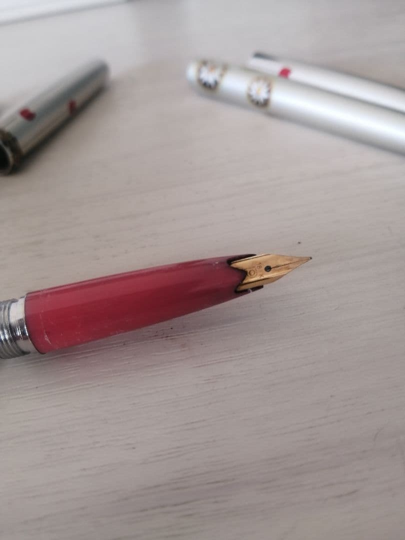 現状万年筆二本