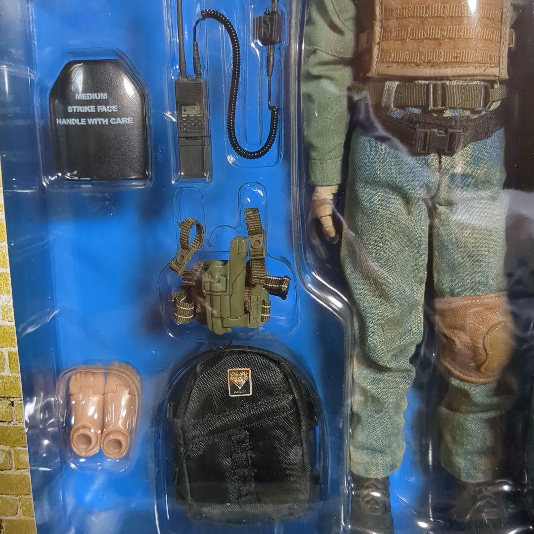 1/6 ホットトイズ P.M.C. Operator 2007 Version