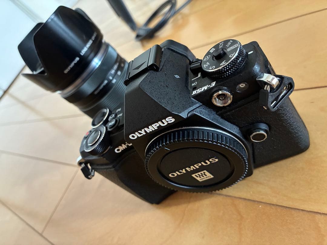 ポ*ン様 【ジャンク品】OLYMPUS OM-D E-M5 MarkII レンズ
