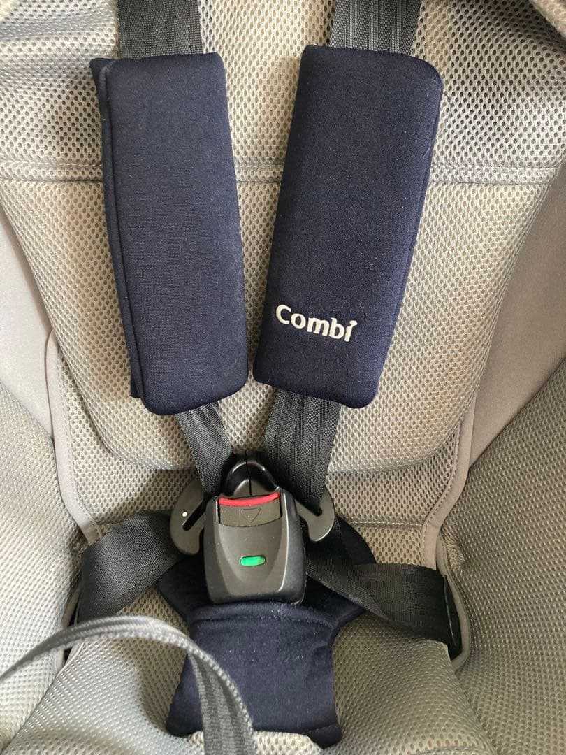 コンビクルムーブスマートisofix 2023年購入
