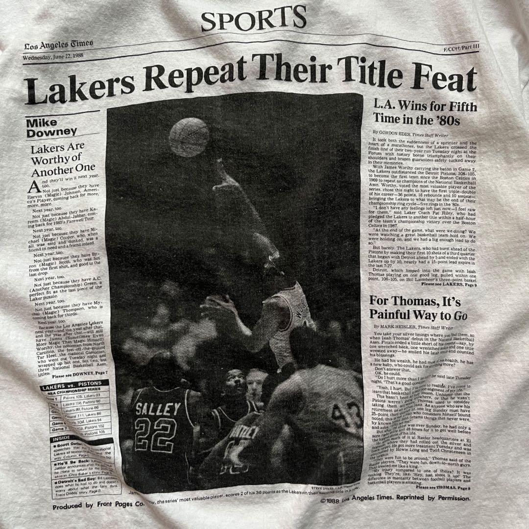 【80s】USA製NBAレイカーズ ニュースペーパーTシャツ　シングルステッチ