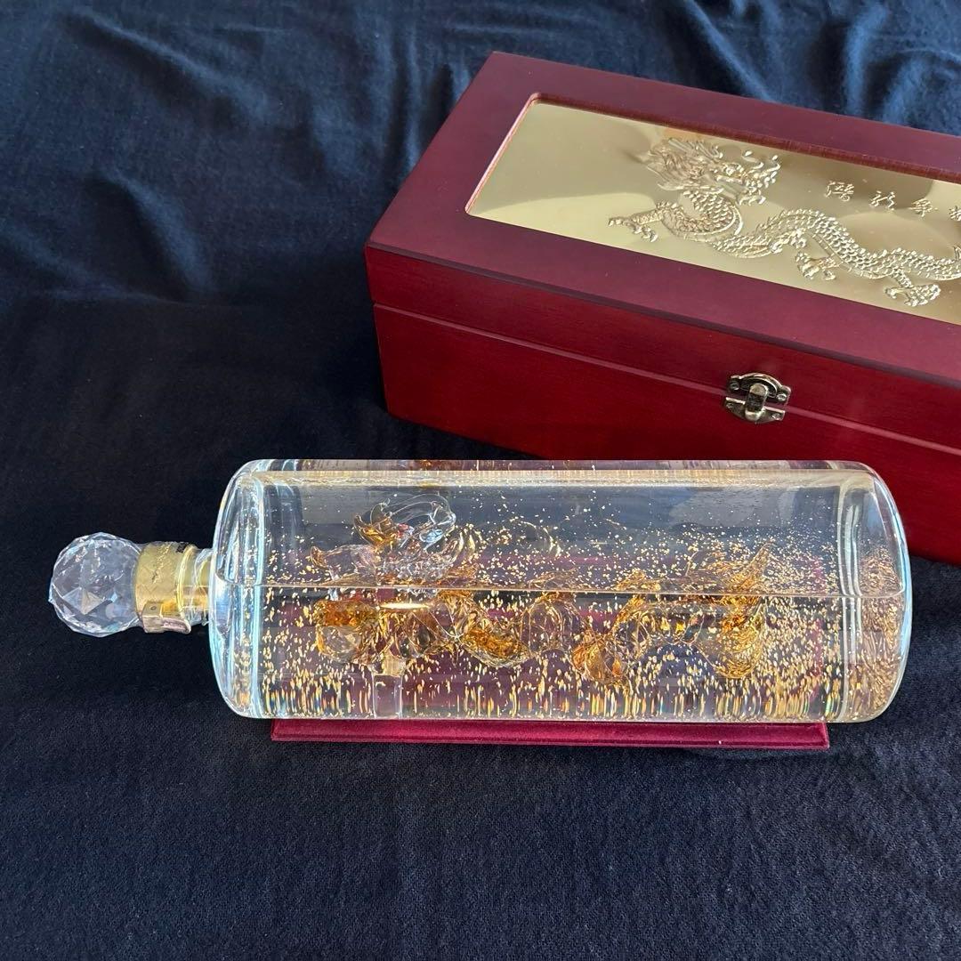 中国酒玉山金 黄金高粱 八年陳高 潜龍争輝