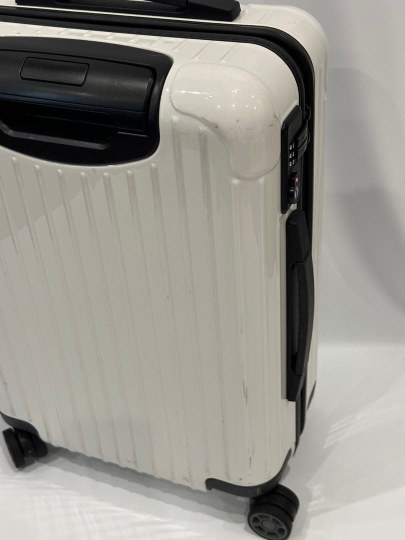 中古品RIMOWAリモワ×PORSCHEポルシェホワイト キャリーケース32L
