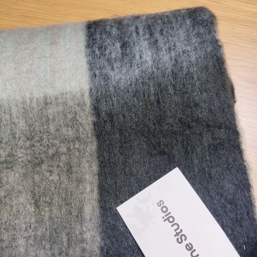 マフラー チェック　Acne Studios