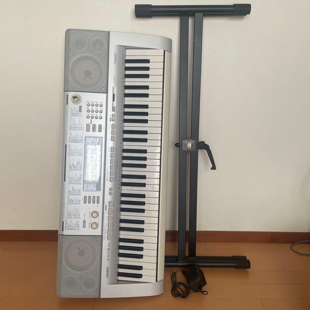 [CASIO]LK-207電子キーボード/スタンド. 楽譜立て付き