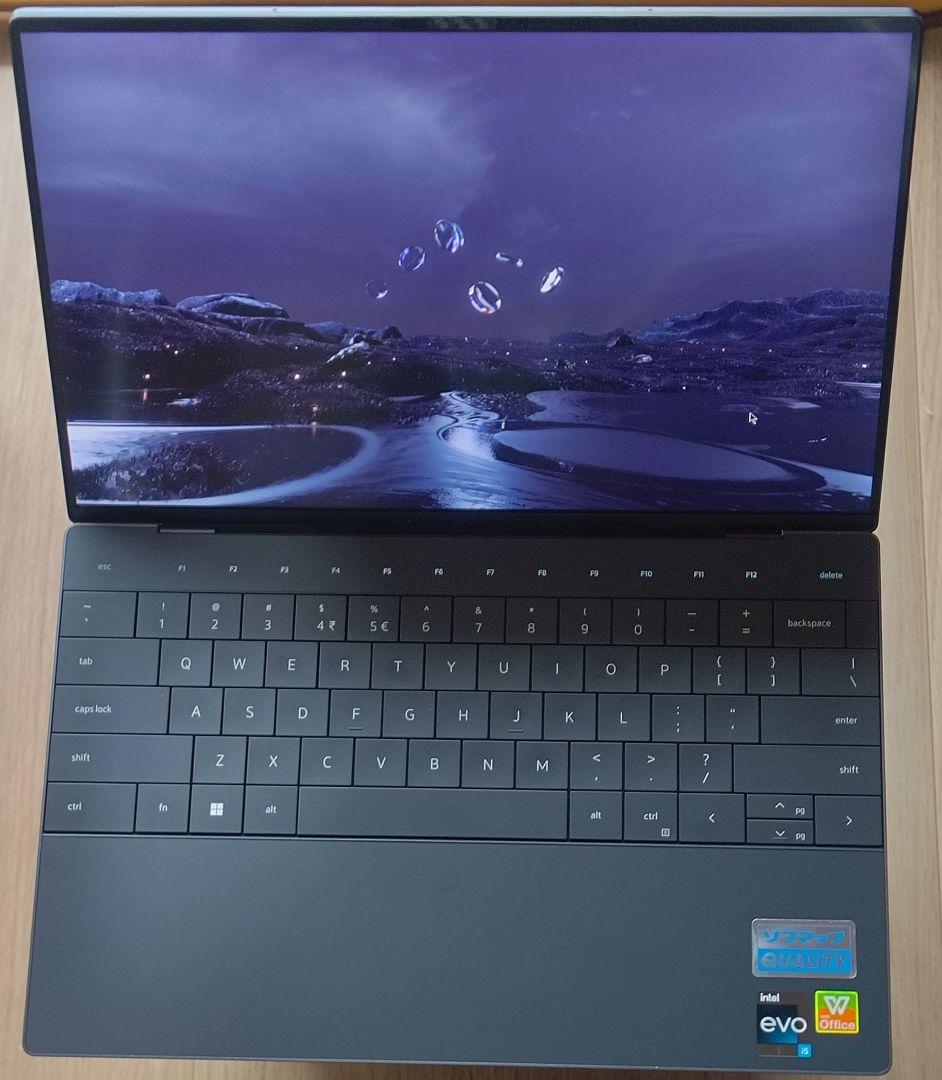 【美品】Dell XPS 13 Plus 12世代 9320 グラファイト