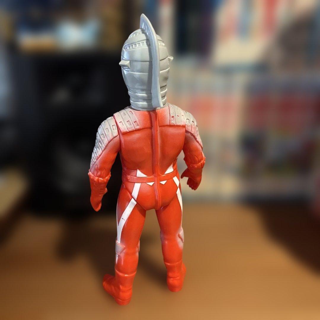 ニセウルトラセブン ソフビ べアモデル