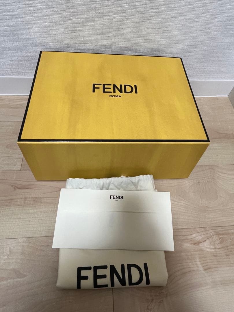 FENDI フェンディ　バイザウェイ　ダークグレー　ミディアム