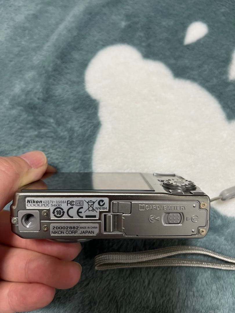 Nikon ニコン coolpix クールピクス S600