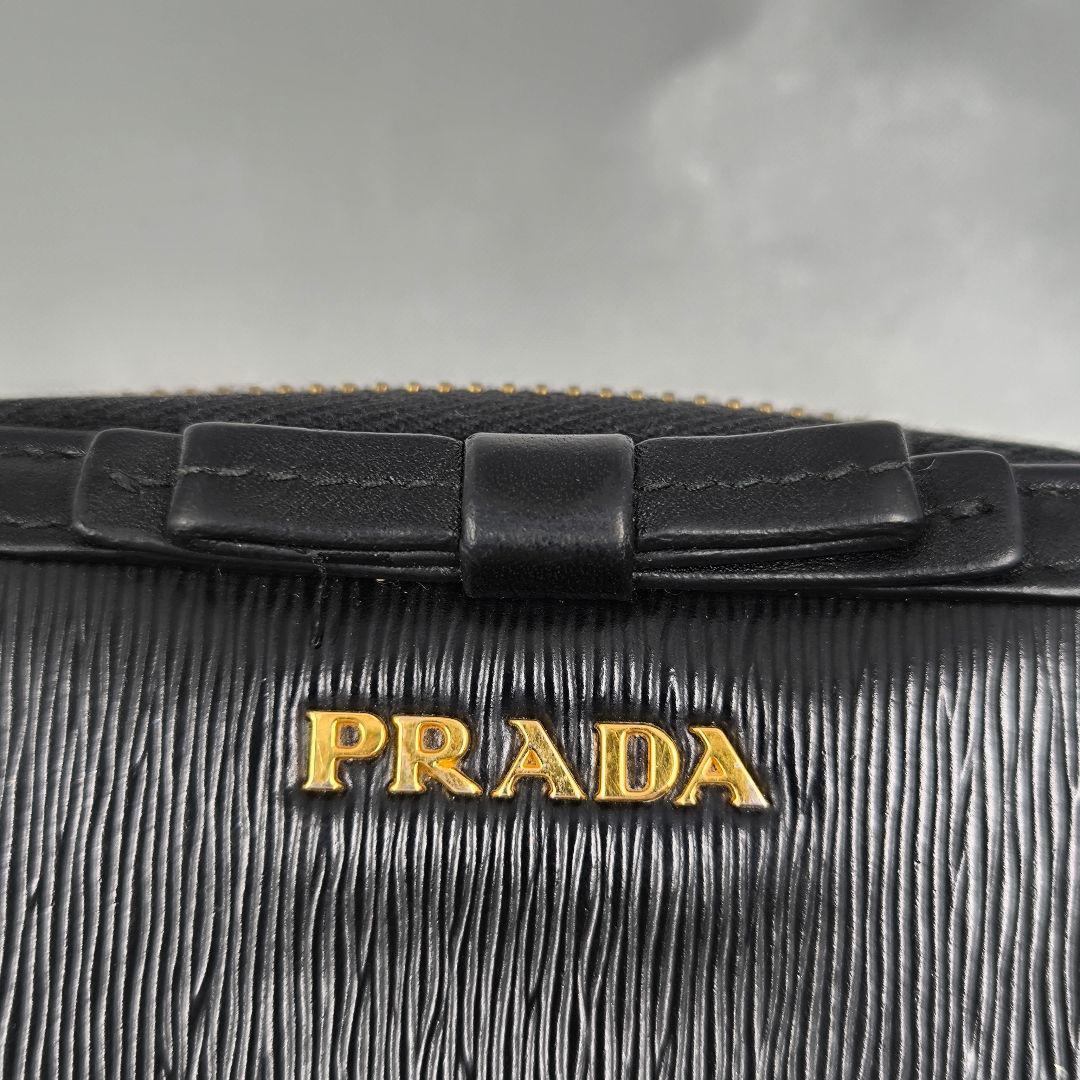 極美品!現行【PRADA】2つ折り財布 ヴィッテロムーブ 1ML522 黒