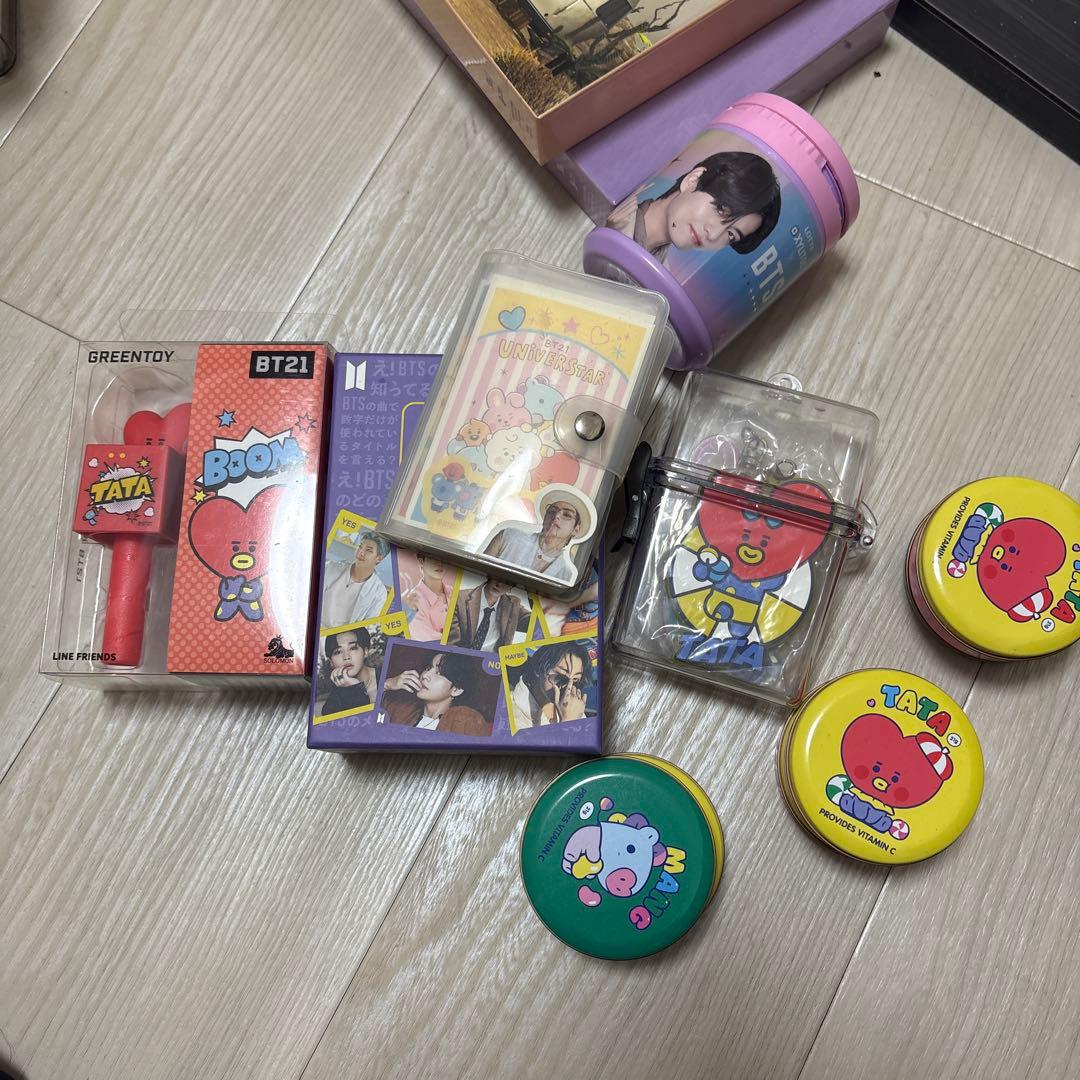 Btsの アルバム、ぬいぐるみ、カード、うちわ諸々まとめ売り