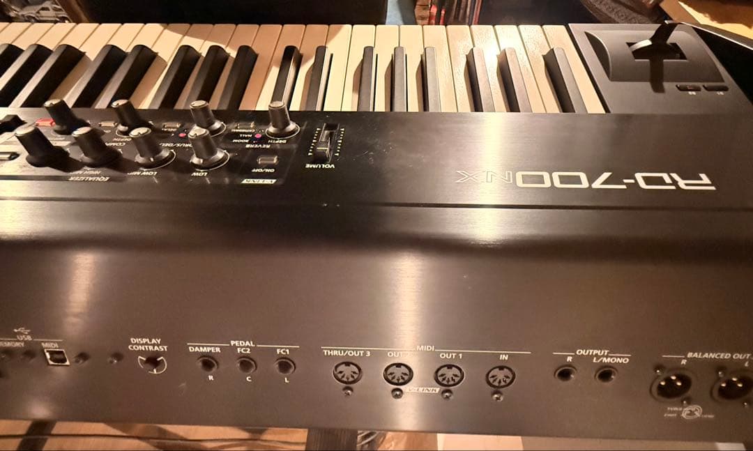 鍵盤楽器 Roland RD-700NX