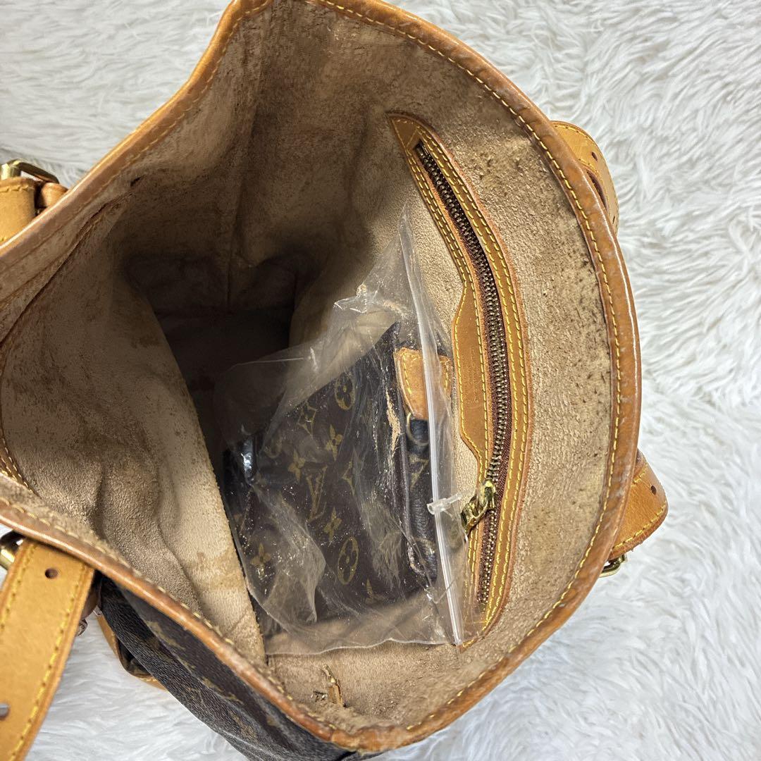 美品✨ ルイヴィトン モノグラム プチバケット PM ポーチ付き M42238