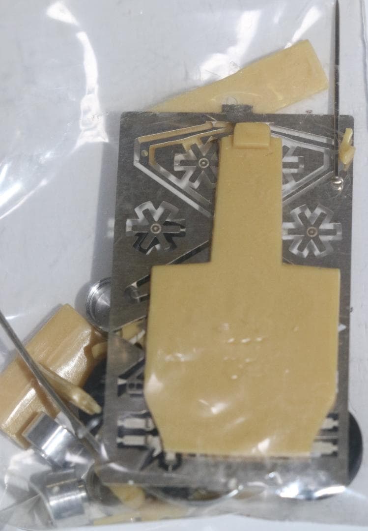 仏製フォーミラー・ボクスホール　１９８８ハッキネン　メタル・レジンキット１／４３