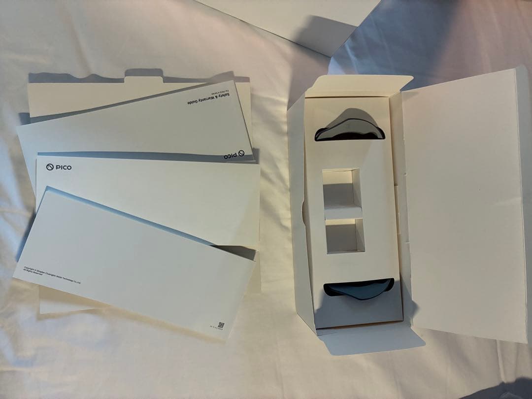 PICO 4 VRヘッドセット 128GB