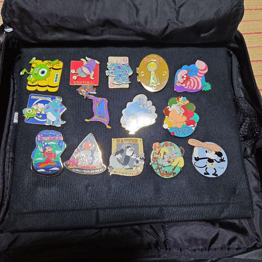 ディズニーピンバッチバックごと