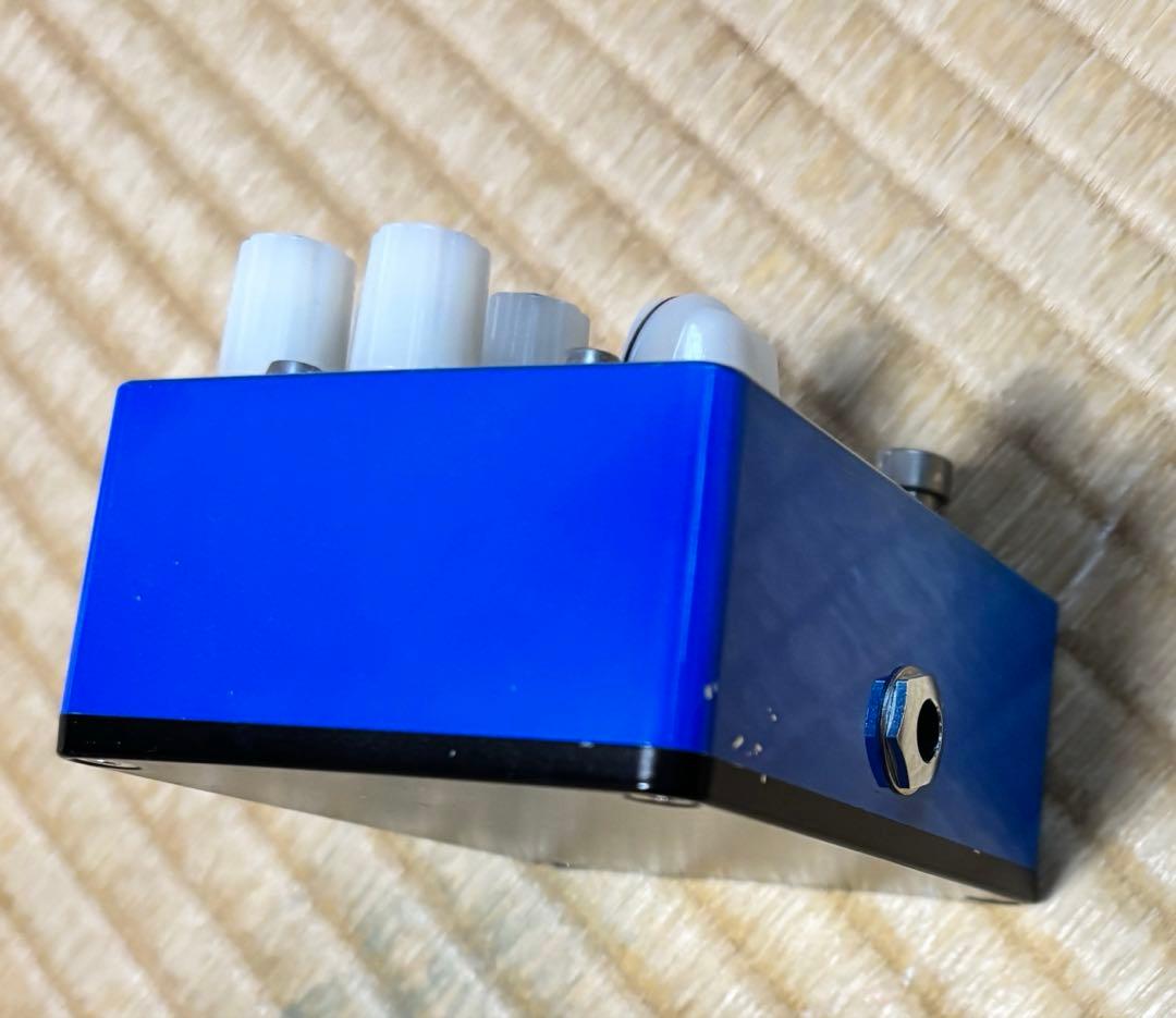 ギターエフェクター 青と緑のマーブル模様