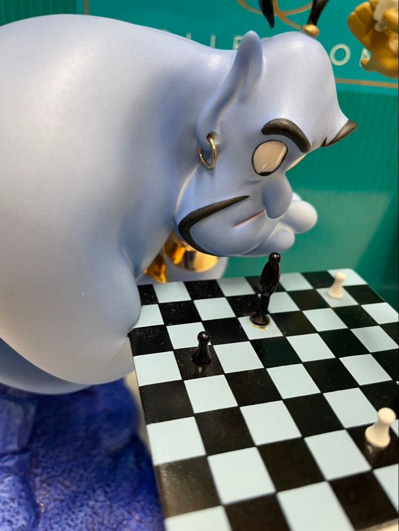 ディズニーwDCC 魔法の絨毯　アラジン ジーニー　フィギュア チェス