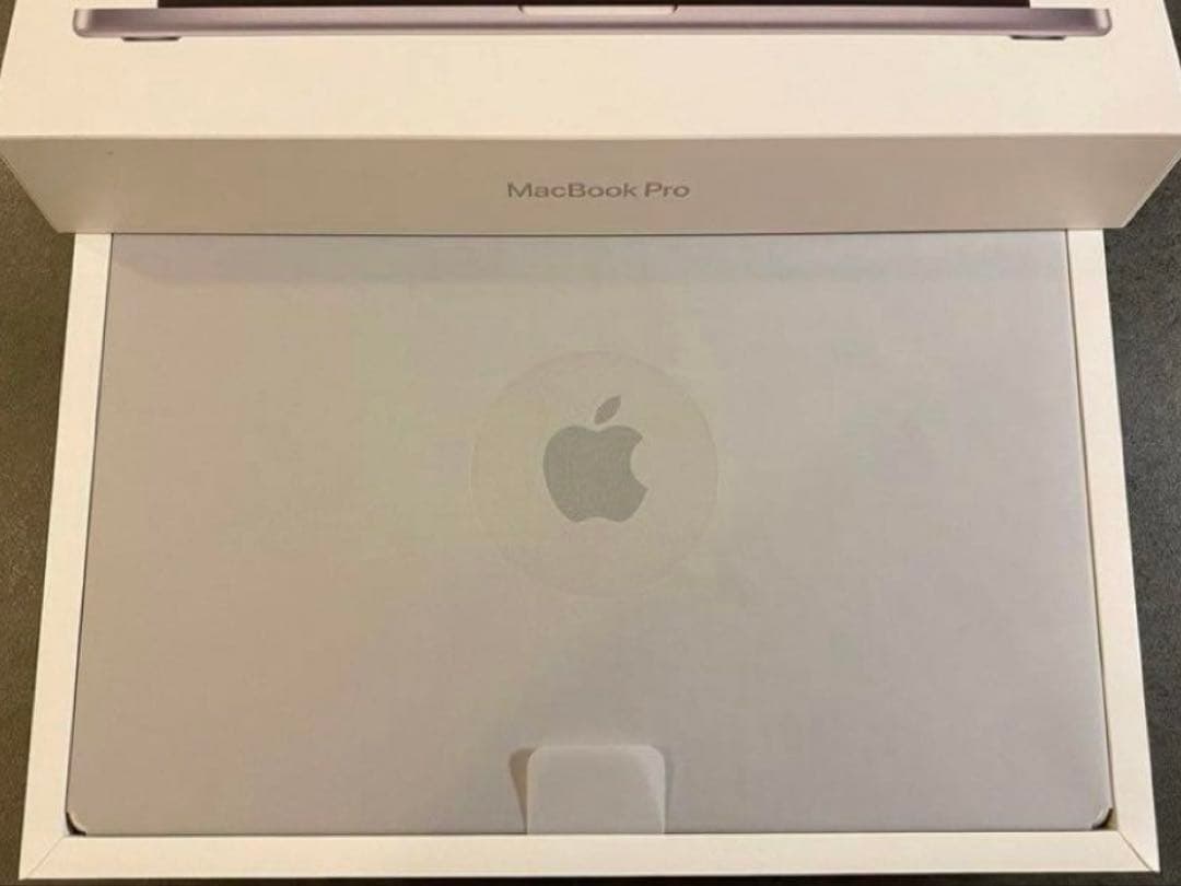 MacBookPro 16インチM2 初期設定のみ実行品 新品同様美品 3年保証