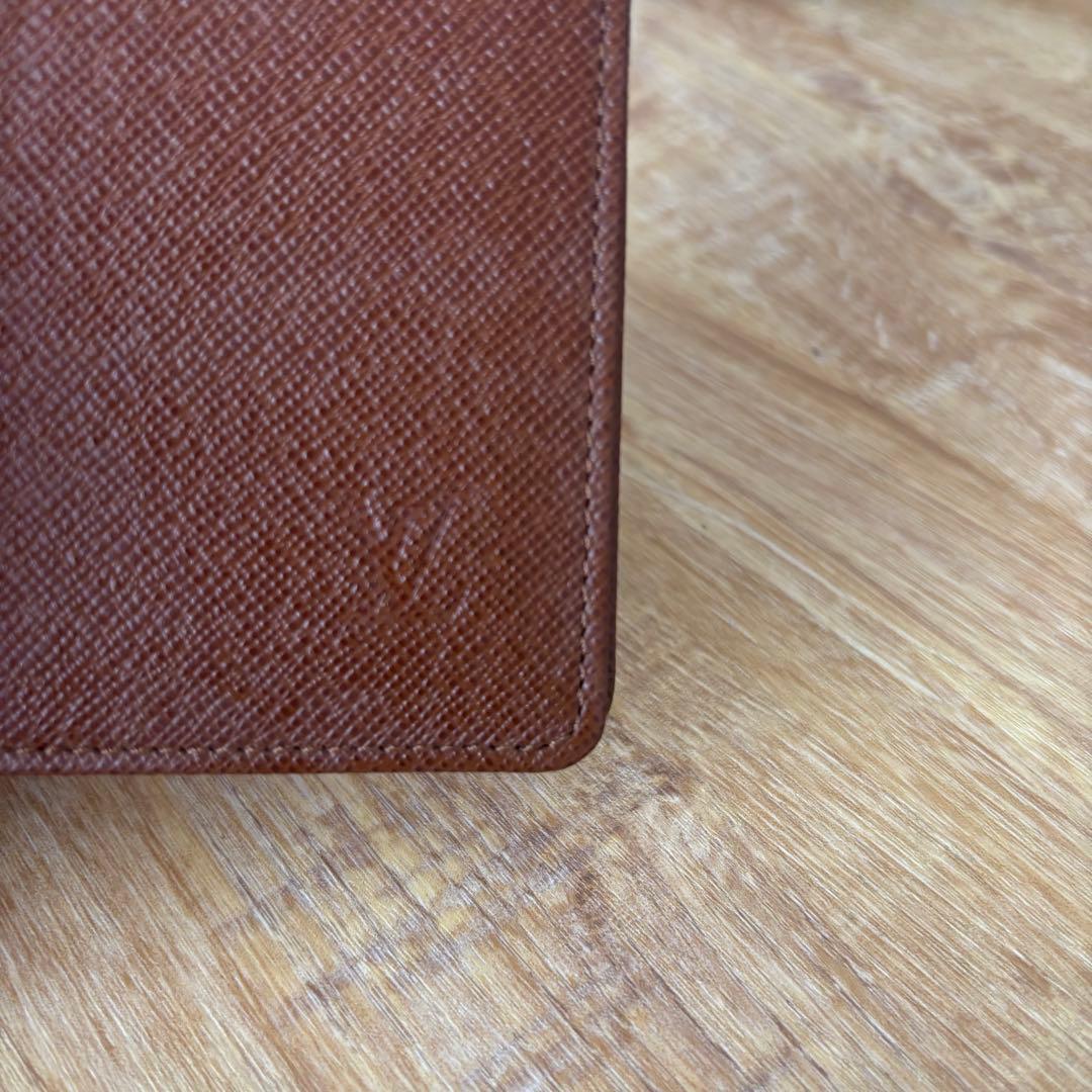 LOUIS VUITTON パスポートケース