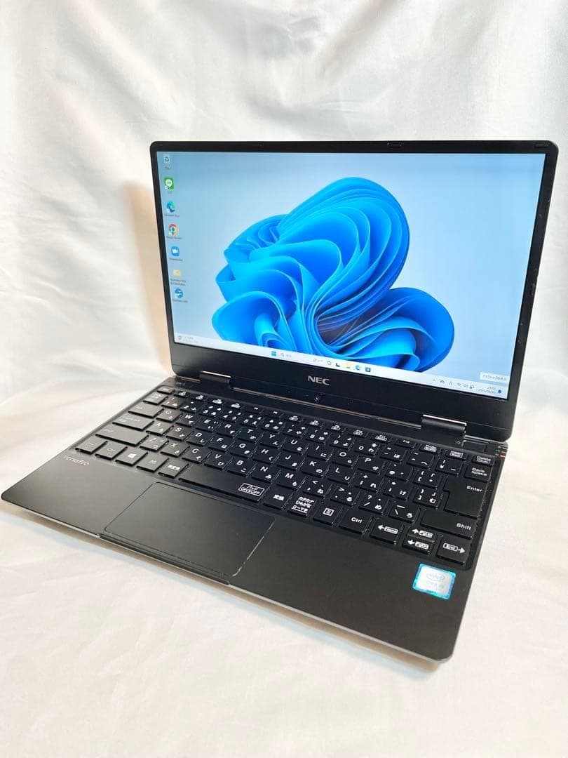 SSD512GB/メモリ8GB/i5第8世代NECノートパソコン　R111